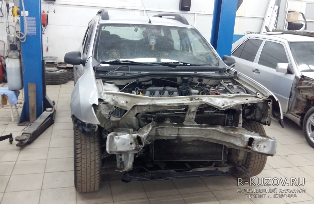 Смотреть подробности о ремонте Renault Duster  удар в переднюю часть автомобиля, замена лонжерона